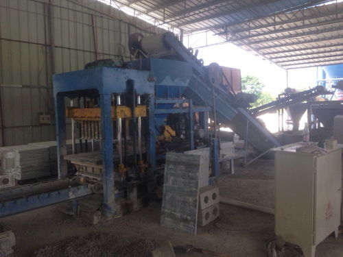 路面波浪砖机的环保制砖技术与农业机械销售的协同发展